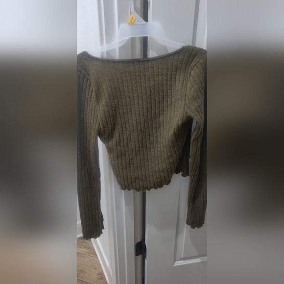 Green Urban wrap shirt - Picture 3 of 3